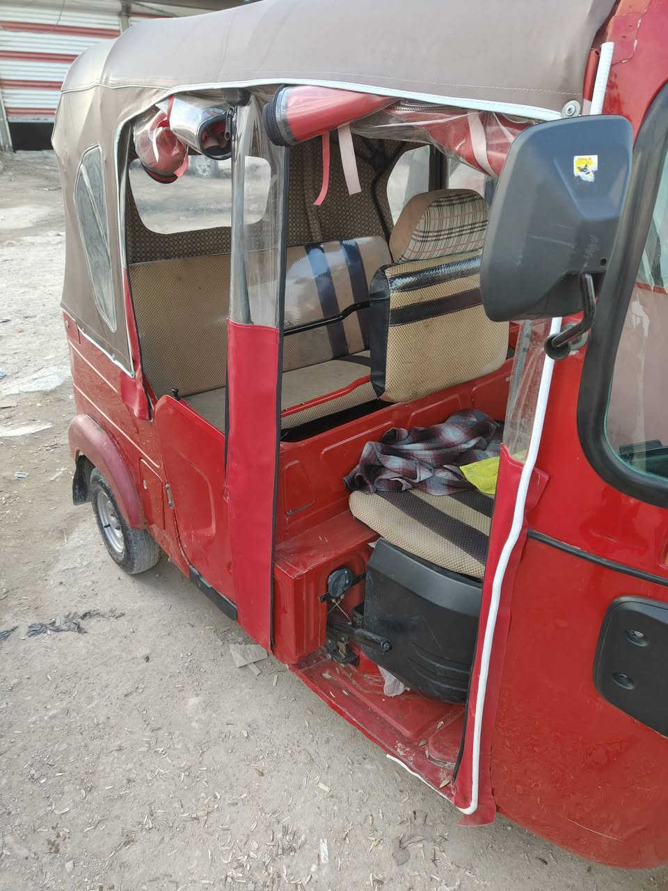 سلام عليكم للبيع تكاتك 2 رقم سنويه وين متريد اداورلك
الحمره مديل 22 محرك مجفت التكتك حلوه اطلع اتراي وين ميعجبك الگشر مضروب صفحه ومعمر رقمها كربلاء وين ميعجبك اداورلك
السوده مديل 22 محرك مكفول بس تريد تبديل كلجات الگشر بي رشه صبغ خشن يم البك لايت يعني تاخذها الصباغ مضبوط يحكها ويصبغها من جديد رقمها حله وين متريد اداورلك مكاني كربلاء تفاصيل اكثر الخاص مفتوح أو اتصل على الرقم ***********
