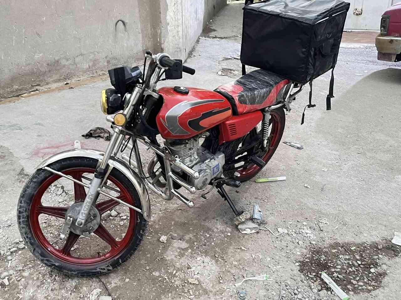 ايراني موديل 21 مكينة ناعمة لا تبخير ولا نضوح الدراجة نضيفة بيها ورقتين بيها نقوصات بسيطة كلش السعر 360 الف بيها مجال بسيط كلش مكاني بغداد الجديده رقمي ***********
