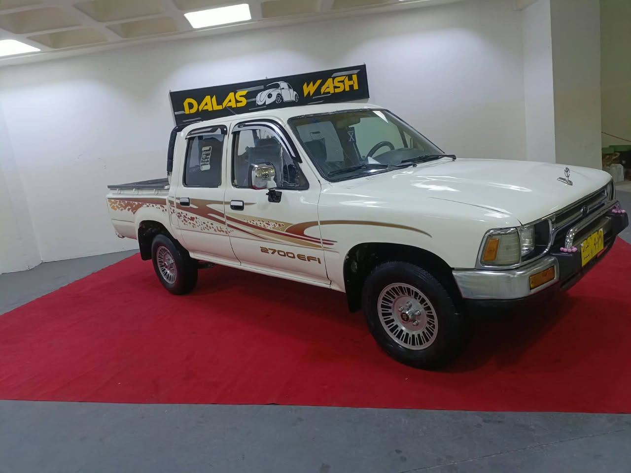 ماشاءللە شتی جوان هەر جوانە توێتا پیکاب بۆ فرۆشتن مۆدێل 1998 ئارم پلاستیک سلێمانیە ئارموو ئەوەلیات بەشەرت گێڕو مەکینەو ئەکسل بەشەرتی 10 فیتەر تەقەو ڕەقەی بەشەرت چرکەی تیانیە ماشاءللە کارەبای هەمووگیانی ئیشەکا ناو دەری لۆک لۆکە چوار تایەو ویلی تازەی لەژێرە دەعموو لێدرانی نیە خیاسی نیە شاسی نەتەقیوە هەمووگیانی بەشەرت بۆ مەسرف تەلەفون مەکە چونکە 250مەسرفی تیانیە سعری 40 وەرەقەو کەمێک مەعمەلە موشتەری نیت بێزارم مەکە ڕەحمەتت لێوێ شوێن کەلار ***********
***********
