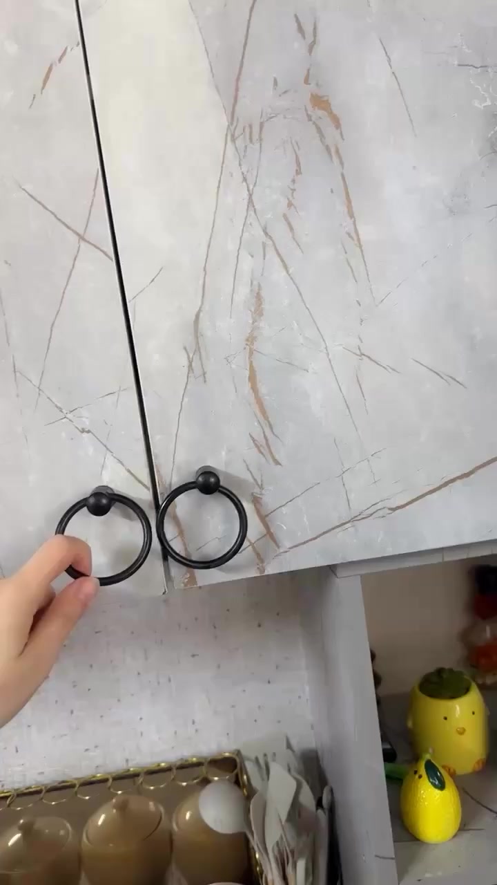 السلام عليكم كاونتر للبيع خشب سعره 250 الف
مرجوحه للبيع سعرها 80 الف 
تخم (L) للبيع سعره 200 وبي مجال بسيط 
العنوان / اربيل / مجمع الزيتون 
الرقم / +964 750 760 9608
‭0774 016 0525
