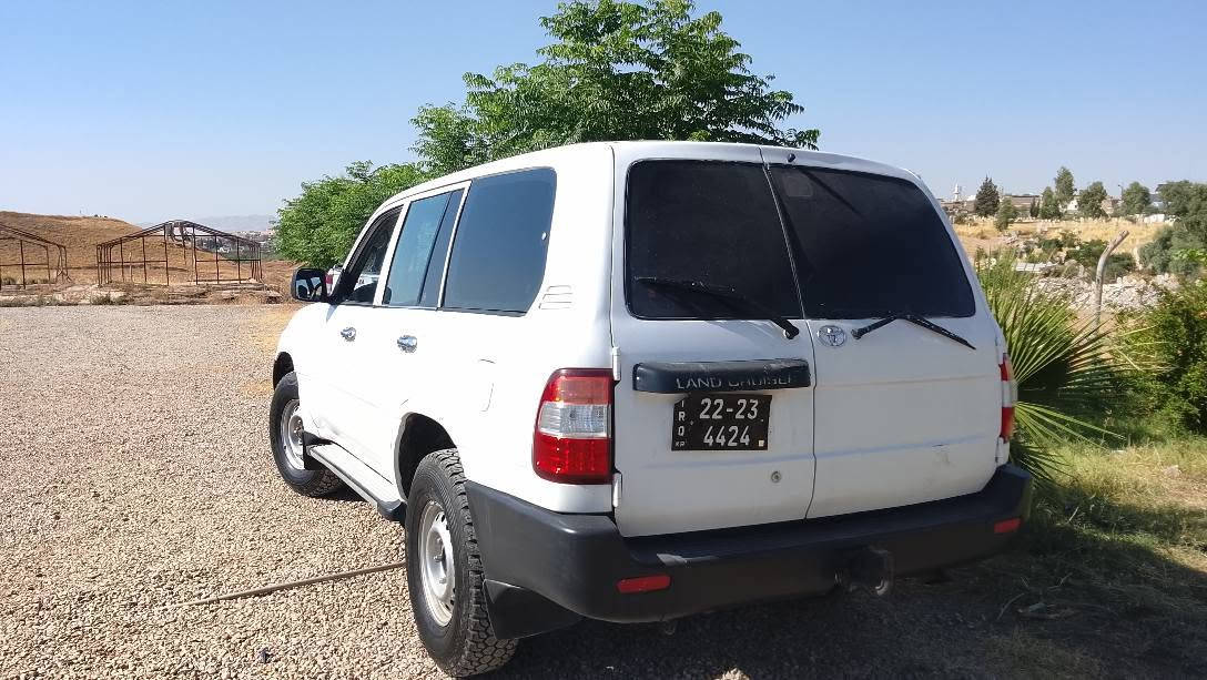 TOTOTA Land Cruiser 😍مۆنیکا 
Model 2005🥰فول فول عادى 
سه ياريكى زۆر جوان توند تۆل یەک دینار مسرف تیانیە چوار تایەو ویل نوێ تازە بۆ بەستراوە 💐✨✈️سه ياره كه چوار پارچەی بۆیاخە پشت و پێشی کەپسە گێر مکینە بەشەرت 😍✈️
نرخ 78 $ مجال 
ژمارە مۆبایل *********** كويسينجاك, أربيل
