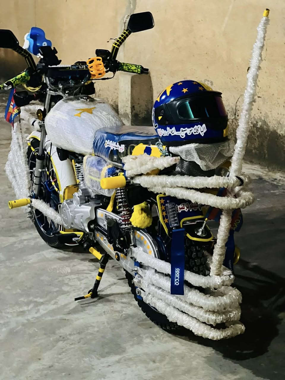 السلام عليكم للبيع سونك موديل 24وضع شركة.        بعدو بل باكيت منفيس موجود.         شرط من كلشي.            سعر 870وبي مجال.       مكان الحويجه.


**إذا كنت صاحب هذا الإعلان وتريد حذفه لأي سبب، رجاءا أرسل رسالة إلى الدعم الفني**