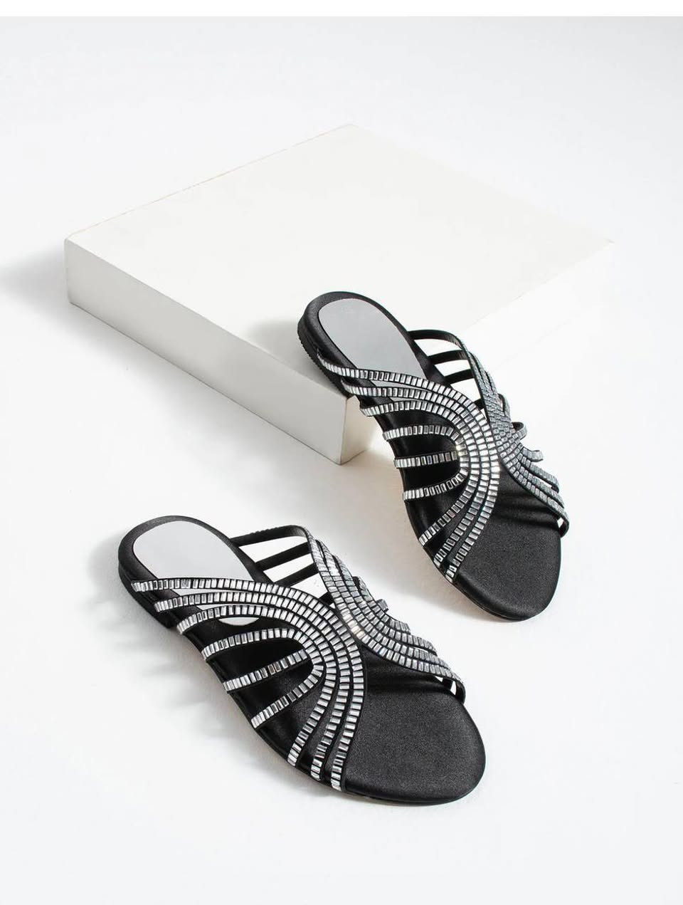 اهلا وسهلا بكم MARAL SHOES 📦📦🚚🚚👠
https://t.me/rolyamshoes
 السعر من المشغل والجودة عالية
اقل طلبية 36 37 37 38 38 39 39 41-42-40
 factory price and good quality
جميع الموديلات بالجملة والتواصل على رقم  الواتس او تلجرام اشترك بالقناة الخا


**إذا كنت صاحب هذا الإعلان وتريد حذفه لأي سبب، رجاءا أرسل رسالة إلى الدعم الفني**