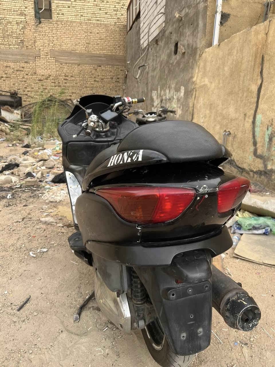 دراجه فورزه صفر8 قبل 10ايام مجفتها على ايدي وكله غراض بلادي  كهربائيات شغاله كلها اي مشكله ماكو بالجويتر دراجه تخبل بس الكفرات شويه تعبانه السعر 700وبيها مجال مكاني كربلاء ***********
