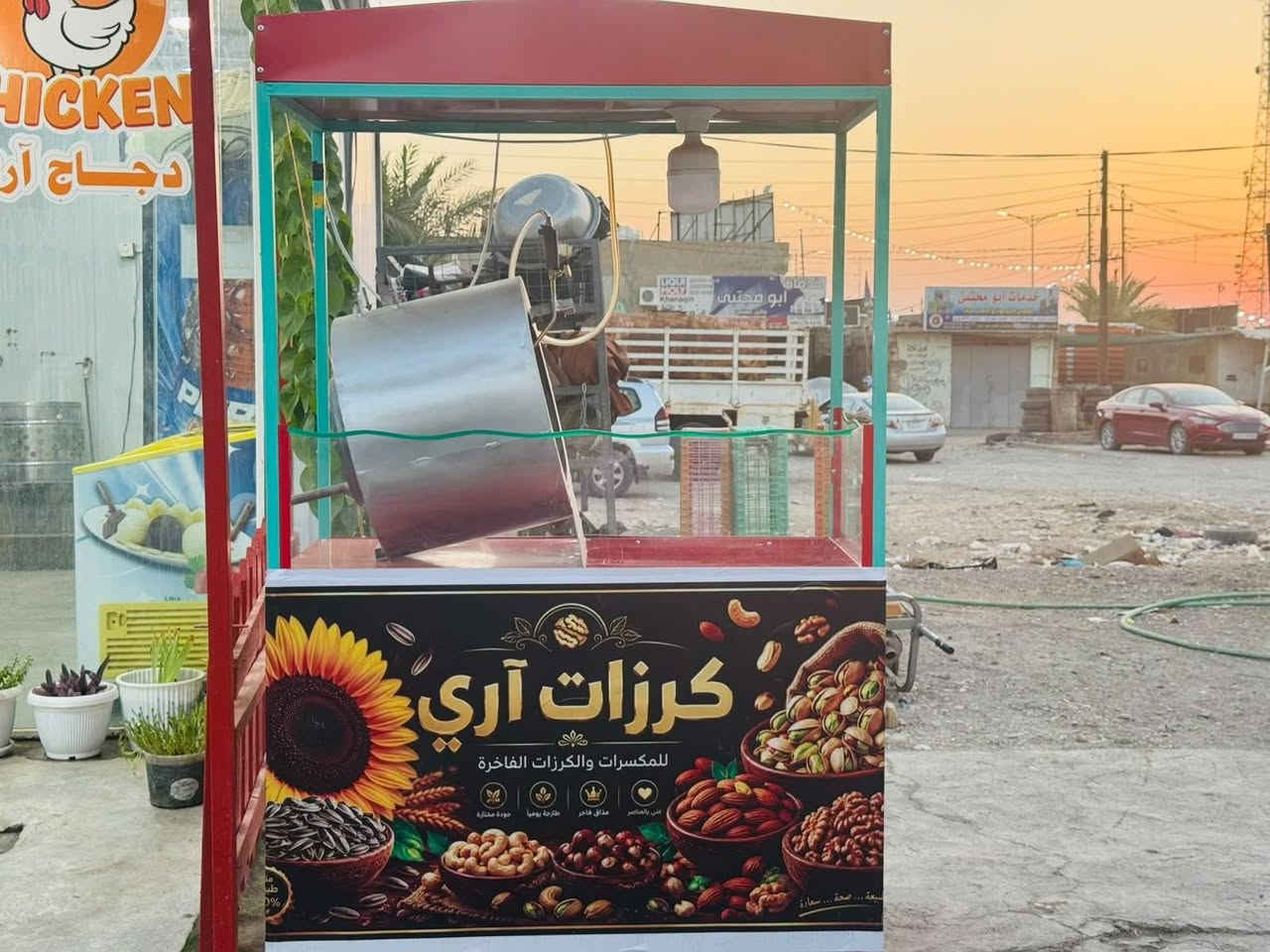 السلام عليكم مكينه حب للبيع تشتغل فر يدوي وكهرباء ماخذها ب٣٥٠ رايدها ٢٧٥ وبيها مجال بعدها جديده ***********

