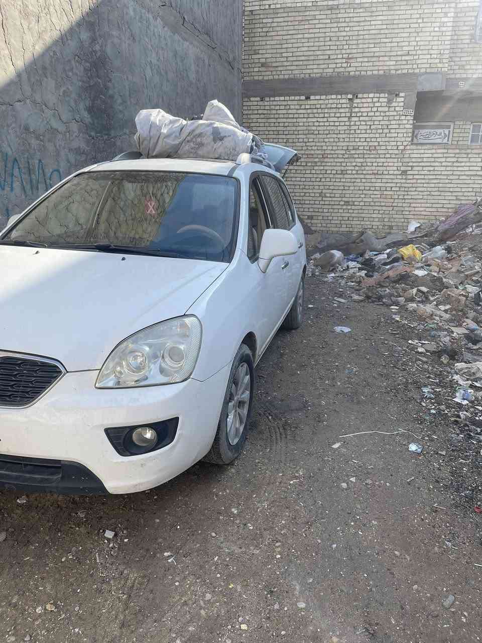 سلام عليكم كارنز 2012 دعاميه خلفيه صبغ وشبر من الدوسات سياره جديده محرك كير صدر امامي وخلفي للبيع 125 مكاني بغداد ***********
