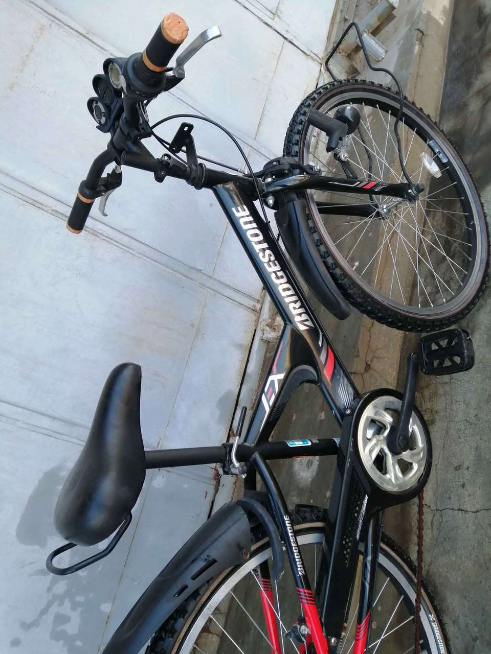 سلام عليكم
وصول وجبة جديدة
بايسكل للبيع باله ياباني حجم 24 كيمو جبلي تاير عريض سته كير ماركة برجستون ياباني اصل سوبر لوك بالكارتون نظافة100%

عنوان محل :كركوك حرية _مقابل تكية و جامع شيخ محمد _يم ملعب دولي شورجة.
رقم موبايل :***********
