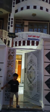 بيت نصف قطعة للبيع 07707769843 السعر 190وبي مجال 3غرف+حمام خارجي وداخل...