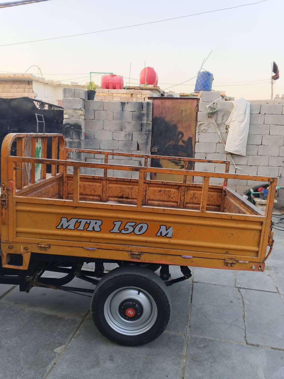 ستوته اللبيع تعمير جديد موديل 2018 بسمي أوراق سعر 1750وبيه مجال محرك جديد


**إذا كنت صاحب هذا الإعلان وتريد حذفه لأي سبب، رجاءا أرسل رسالة إلى الدعم الفني**