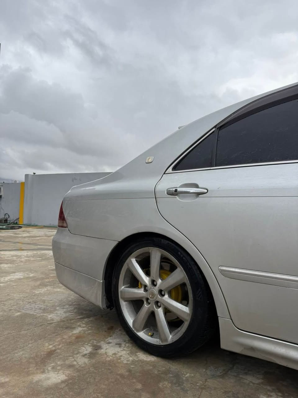 سەرەتا بەناوی خوودا 
Toyota crawn شاهینە 
۱۸٤ بڕاوە بڕاوە  
سەیارەکە سڵایدە ساج سورە ئاوێنە ئیشارەتە کامل سپۆڕتە چوار ویلو تاییەی دینگەی لۆکی لە ژێرە تابڵێی بە قوەتە بێ چاڵ بێ شوخت تەقەو ڕەقەی نییە کامل جایز کراوە یاک دوسەتوو پەنجا مەسرەفی نییە هەمووگیانی ئیش دەکات دەعمو لێدراوی نییە دەعامی بۆ دەعامی بەشەرت 
شوێن کۆیە 
٠۷٥٠۳۱۹۷٥۷۹ 
٠۷۷۳۱۷٤٥۳٤۲ كويسينجاك, أربيل
