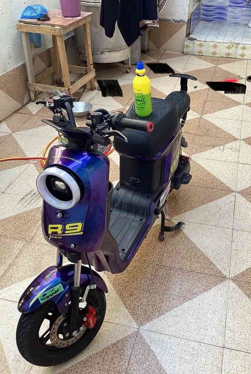 دراجه شحن R9 للبيع جاهزه سعرها 325 وبيها مجال العنوان كرمه علي شارع الطيف رقم الهاتف ***********
