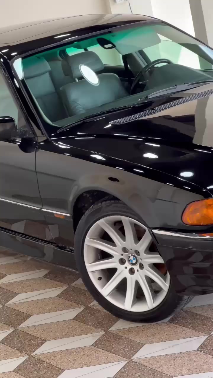 🧿اللهم صل على محمد وال محمد 🪬🪬
BMW .e38 .1996 .
بي ام كاسحه للبيع 
مكينه 740 داينمو هواء (المرغوب)
كير تمساح 
باب قصير
تعمير جديد بدون اي نقص
كهربائيات كله شغاله بدون چطل شغل بلادي⚡️
حداديه امامي وخلفي جديد
عربانه جديده
تخم دبلات جديد
تخم ويل باخره اصلي حجم ١٩ 
غرفه رصاصيه كهربائيه مال حاويه كامله جديده📦
كشنات١٦ حركه وخزن ميموري ومساج vib
برده خلفيه كهرباء ⚡️ 
جنطه شفط 
شاشه كبيره نضام كاربلي 📲
مري كهرباء ⚡️ 
سنتر لوك🔒
تبريد قطعتين ❄️
صبغ عام جماليه⬛️
بدون اي ضربه او گص (كفاله)

سياره تاخذه متذب عليه دينار غير البانزين والدهن جاهزه من كلشي ومتعوب عليه الله شاهد 
ملاحضه/ السياره بل واقع احله من الصور بهواي 

رقم كربلاء

السعر خاص بسبب النفوس الضعيفه 
مكاني بابل مركز 📍
اي استفسار *********** موجود واتساب🌹
