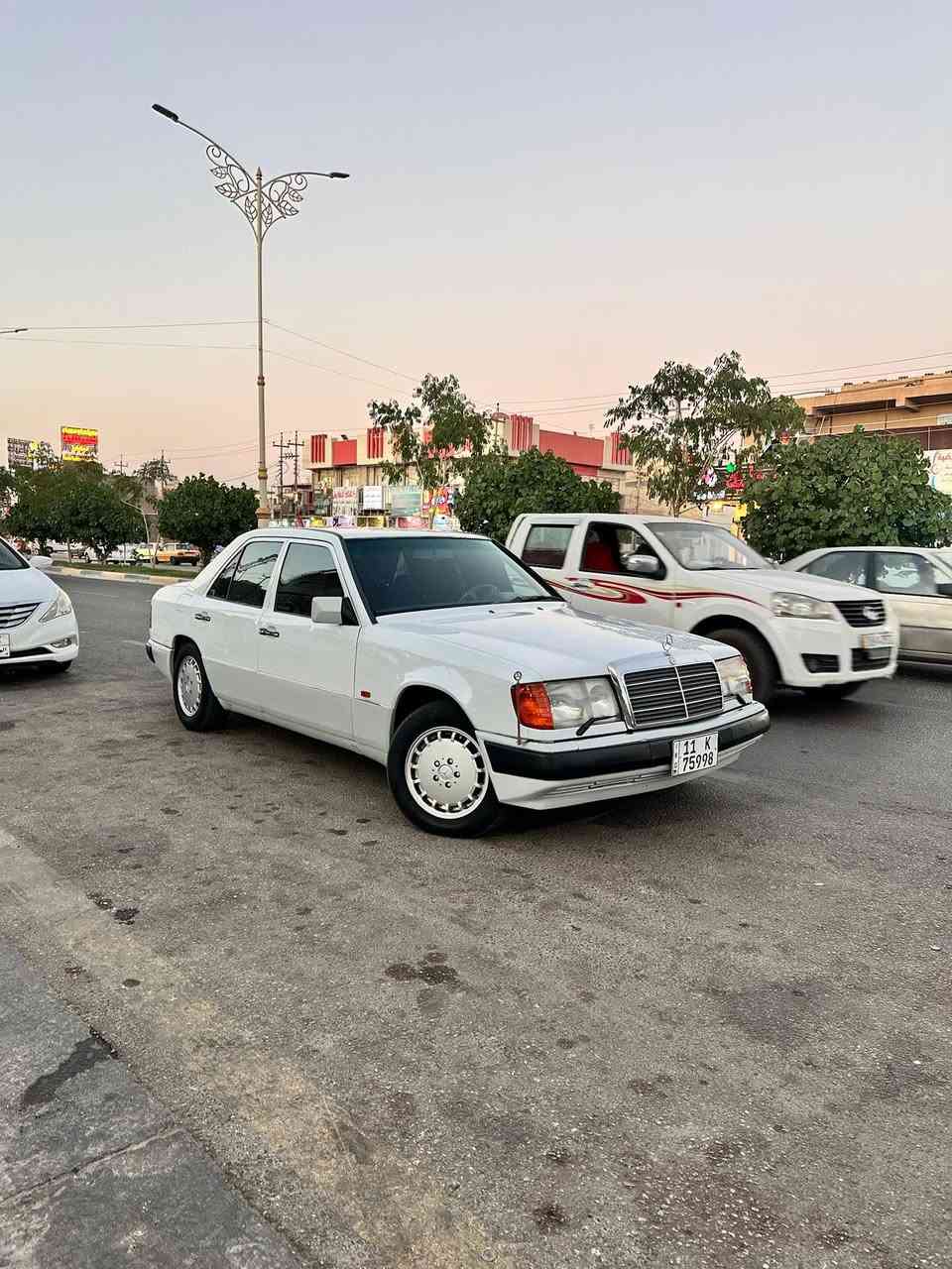 ياالله للبيع فقط دب 🐻 موديل 88 رقم بغداد دولي 
مكينه بلاد 300 عنكبوت 🕷️ 
السياره نظيفه جدا بية قطعة صبغ والباقي مكفول
وارد يابان 
مكينه وكير جدد 
حداديه امامي وخلفي جديده 
تخم تاير جديد 
تبريد شغال ثلج
غرفه مخمل حبري جديده
كشنات كهرباء
دركة صاج 
جام 4 كهرباء 
تجاوي خلفية كهرباء
مرايه جانبيه كهرباء 
سنتر لوك عل السويج بلاد
مراوح كهربائية أنسى الحماوه 
ادامة كامله فلاتر عنكبوت نوزلات فيت بم كله جديد
مكفوله من الضربه والخياس والتبديل
قواعد دبل وبرانكيت شركة
السعر 83$ وبيها مجال بسيط جدا مكاني كربلاء المقدسة 
***********
