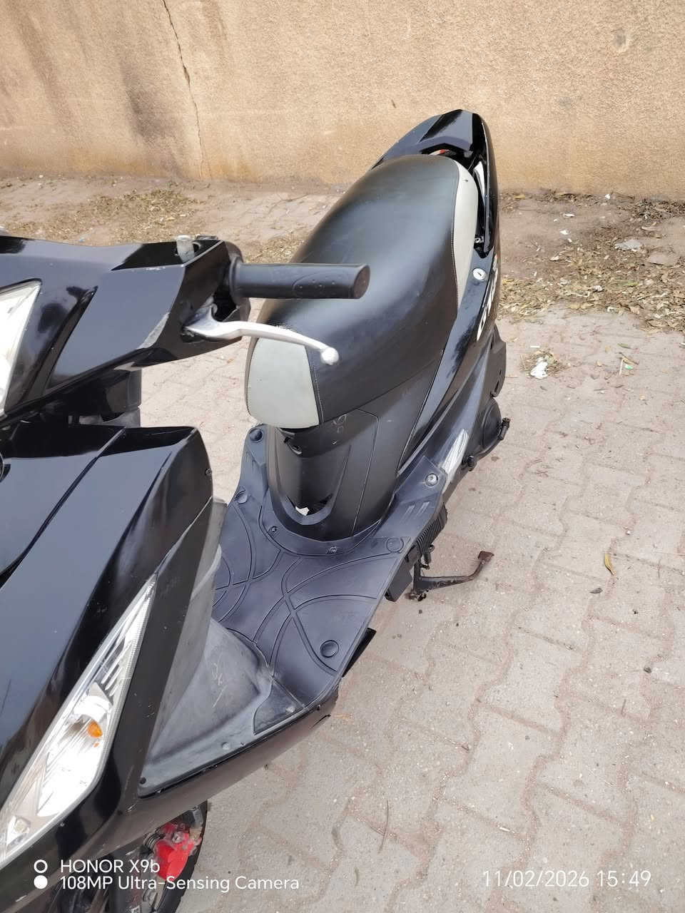 دراجه ماكس احلى من الصور برغي مامفتوح بيهه *********** سلف لايتات اشاير شلعه ومعدل كامله من كلشي سعرهه 350 بيه مجال
