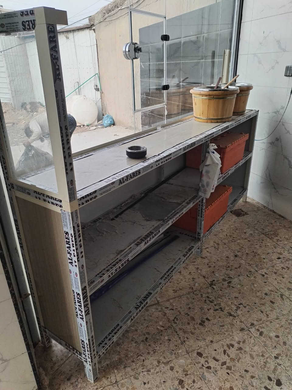 اغراض مطعم للبيع جسر ديالى الجديد ***********
