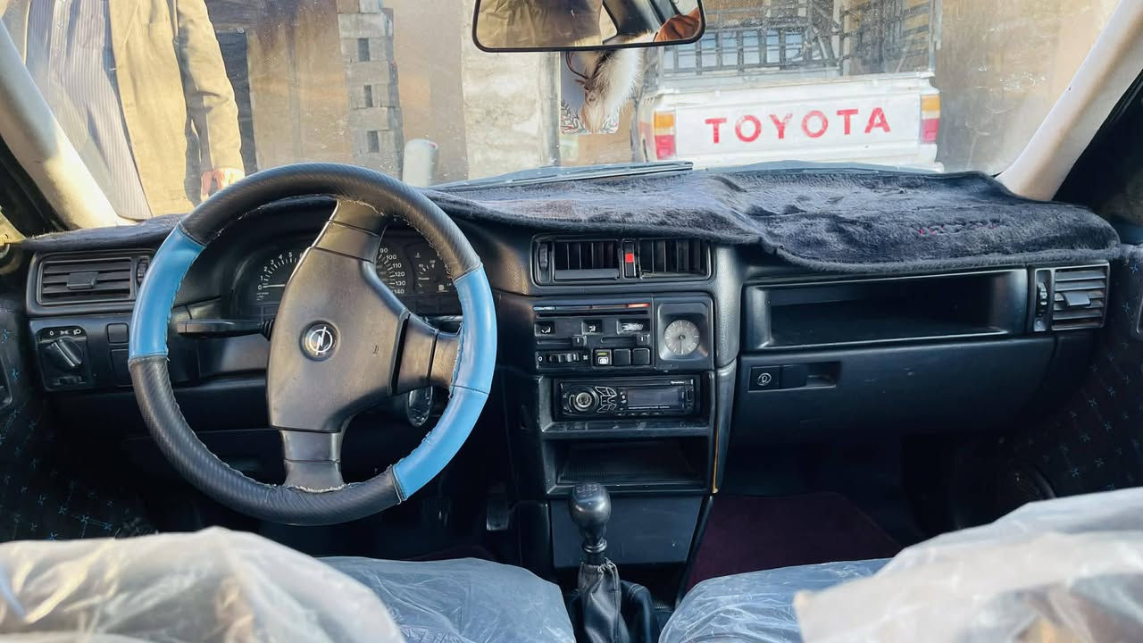 سلامو عليكم اوبل فيكترا موديل 91محرك 20سنويه 
التسعه وعشرين جديده بسم اخوي أريده 35وبي مجال
***********
