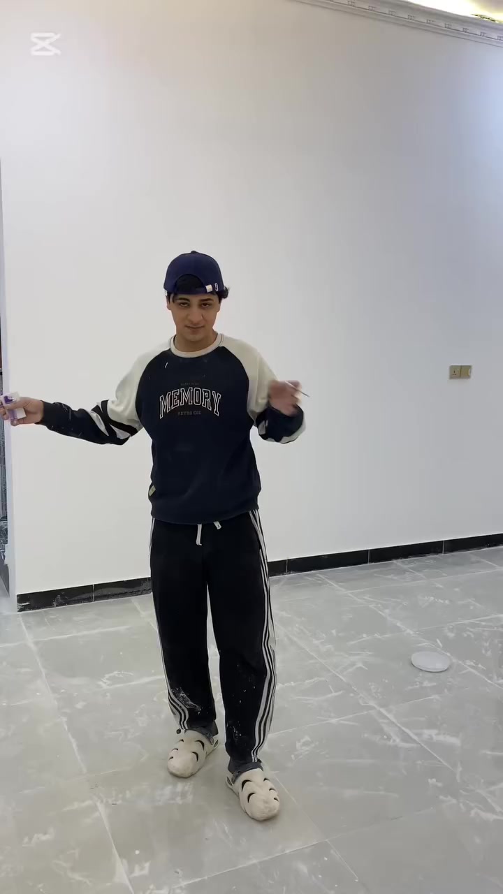 سلام عليكم متوفر كادر في بصره عمل جميع ديكورات وصبغ الداخليه والخاجيه ***********
***********
