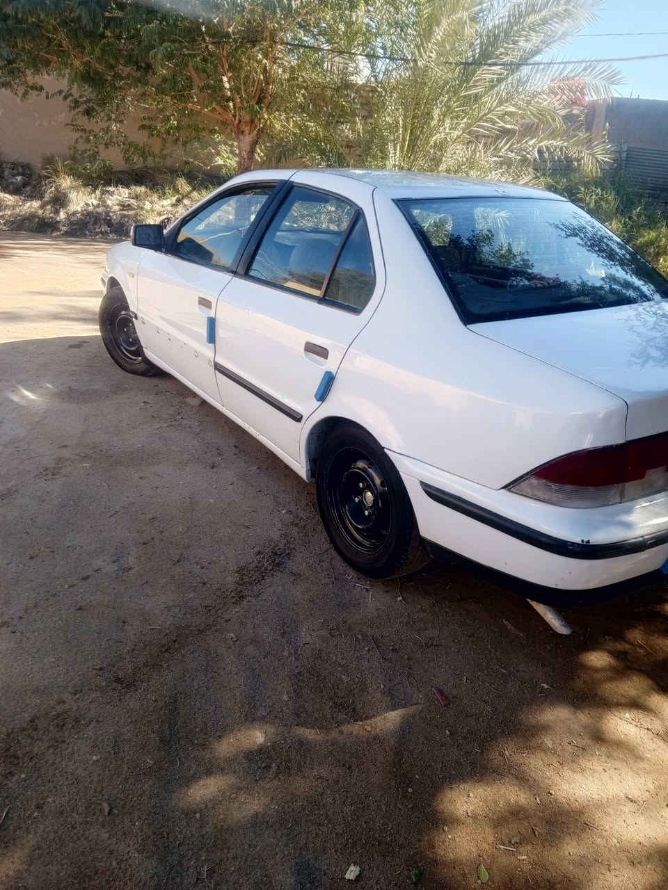 سمند موديل ١٠ للبيع سيارة جاهزه مكينه وكير جدده 
السعر ٣١ العنوان النجف الاشرف ناحيه القادسيه التواصل على الرقم ***********
