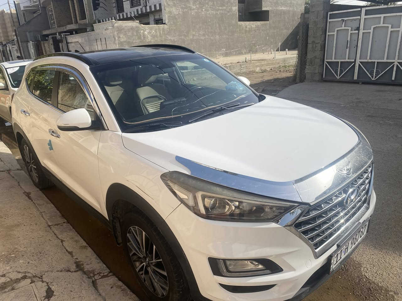 توسان 2019 خليجي ابيض باسمي رقم بغداد فول عدا كشنات كتان للاستفسار *********** موجوده صلاح الدين قضاء بلد
