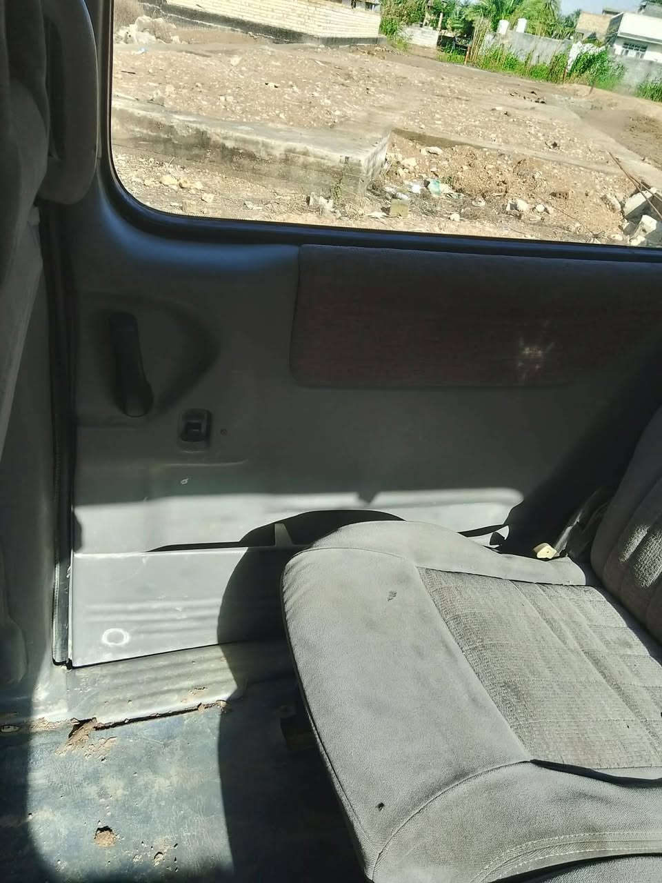 السلام عليكم مكلف بلنشر للبيع السعر 30
بونتيكا فنجر 7راكب 98 رقم كربلاء انكليزي تحويل ثاني يوم مكينه كير كامري ابو الجف كهربائيات كله شغاله داخل علبلاد نقصه بور ستيرن وجامه خلفيه صفح حداديه جديده 
مكاني كربلاء طوريج ***********
