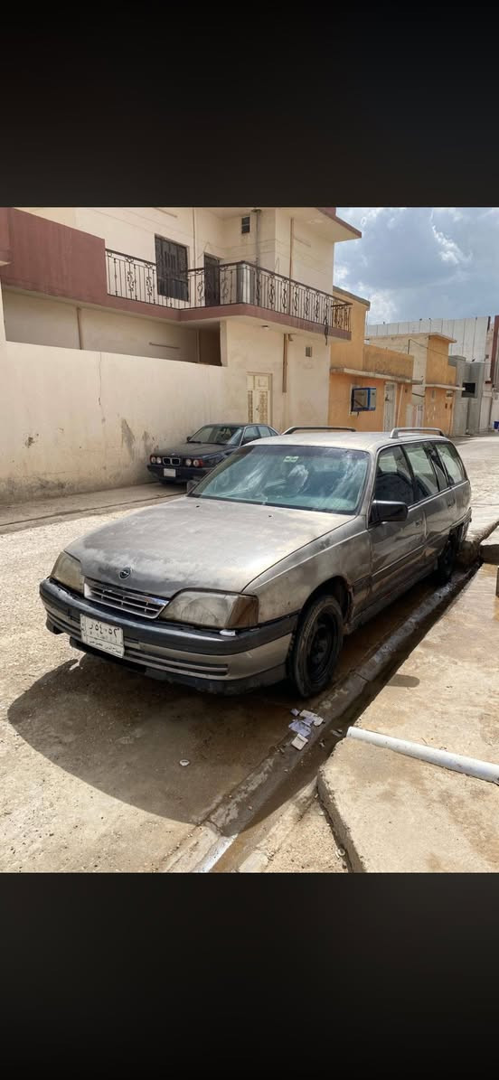 للبيع اوبل اوميكا موديل 1991 حجم 20 بلاد اي عيب مابي سنويه منتهي كارتونيه شرط تحويل سعر 12 وبي مجال للشراي  مكاني طوز خورماتو ***********

