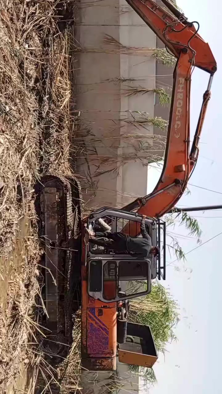 افيان هيتاشي للبيع
موديل 90
محرك بي نفخ
رقم وسنويه جديد
السعر 110 ورقه
للستفسار 
***********
