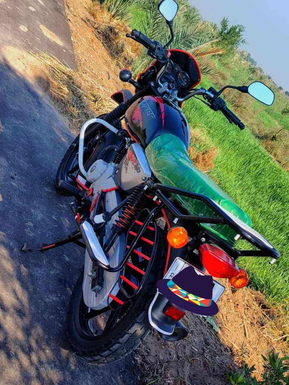 سلام عليكم دراجه بوكسر جبلي موديل 23زيرووو نضافه فول كاضيتها نوم بلبيت رقم نكليزي وسنويه لل30 شرط التحويل سعرها 2750وبيها مجال ***********
