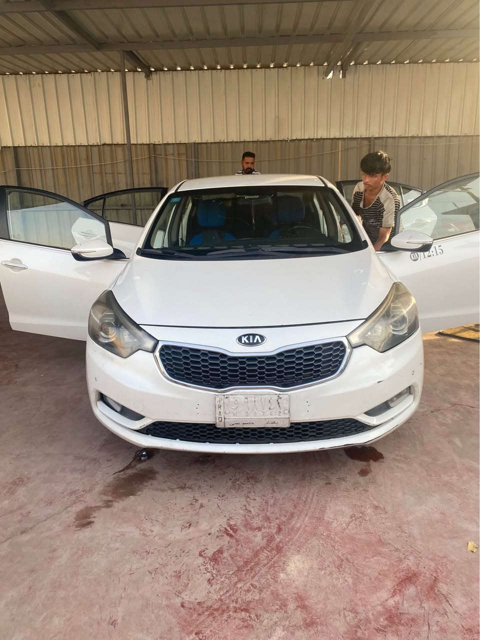 سيراتو 2015 خليجي فول عده البصمة والفتحة 
كير محرك لغد شاصي كفالة والسونار واضح حتى تصوير الضربه عدي قبل التصليح بهلال الجاملغ الخلفي 
مكاني زعفرانية ***********
السعر 120$ بغداد, العراق
