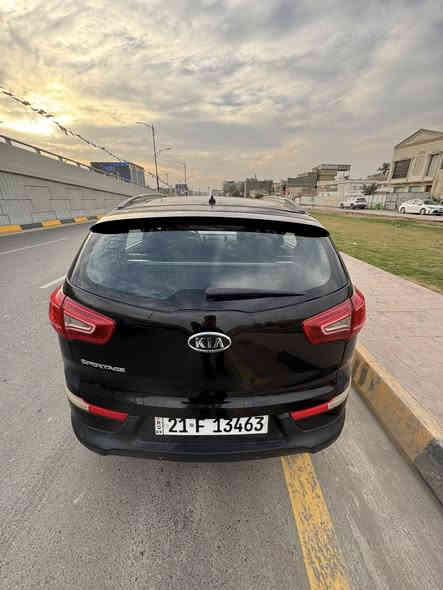 السلام عليكم … 
اسبورتج للبيع خليجي موديل 2011 مسجل بالسنوية 2010 
المواصفات فول مال 2011 يعني تجي بدون بصمة وجلد المواصفات هيه :
بانوراما
مري شفط
حساس خلفي
كامرة 
ويل رياضي 
السيارة مكينة 2000 دوش اكثر مكينة مرغوبة 
السيارة ما بيها حادث مجرد باب العكس السايق الخلفي مفتوح واكو بيها بارد بالجنطة قليل ع كد شبر
السيارة رقم سليمانية باسم صديقي تحويل كبل باسمك سنوية تخلص 2027 
السعر ١٢٥ وبيها مجال بسيط 
المكان الوشاش 
تليفون : ***********
