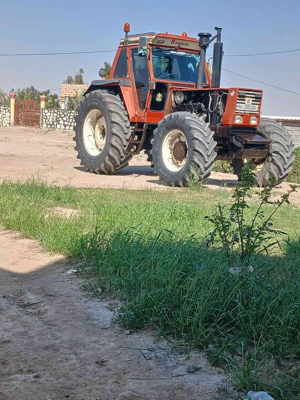 السلام عليكم
مكينة 160 فول مواصفات نص اوتوماتيك
" منفيس المكينة 2023"
مكينة جاهزة من كلشي ما بيها نقص لو برغي 
للإستفسار أكثر الاتصال على الأرقام التالية :

***********
***********
