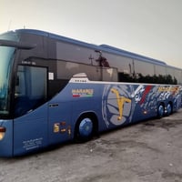 جيتية للبيع 16مكينة 6 كير صطر 57 نفر 2005 تبريد ابو زعانف تخم تاير حدا...