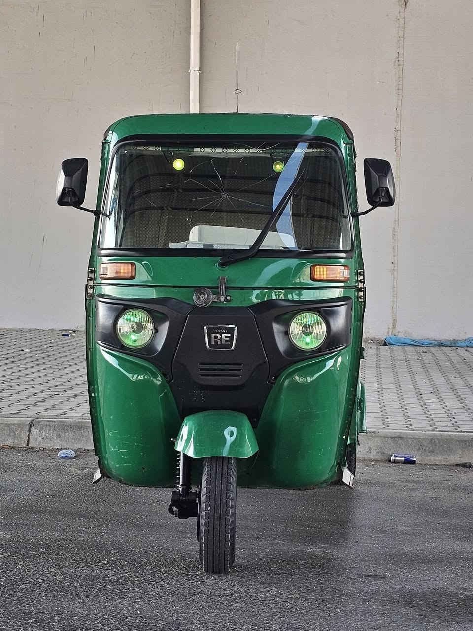 سلام عليكم خوان هاي تكتك للبيع مديل ٢٠٢١تكتك مفتوحه مره وحده وبسه ضربه بل صفحه وتكتك رقم وسنويه السعر ٦٧٠٠وبيه مجال ***********
