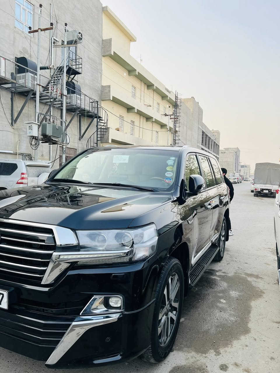 إسلام عليكم…لاندكروز 8v 2017بريم  باب اول بيه قطعه وحده صبغ فقط بدون داخل ماشيه 95الف حقيقي السياره بعد احله من الصور رقمه أربيل دولي السعر 475بيه مجال ويرهم مراوس مكاني صلاح الدين تكريت الاستفسار ***********
