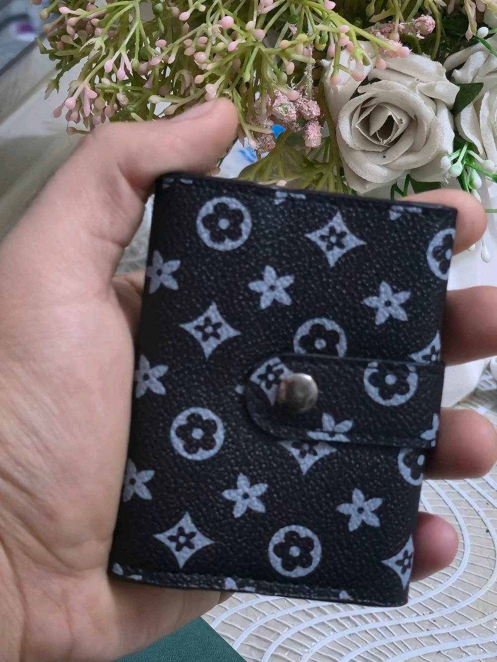 عنوان كربلاء قرب فندق البارون 
متوفر توصيل الاسعار 10 مع التوصيل 
او متوفر عندي هواي موديلات راسلوني انستا وتدللون