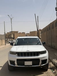 جيب شيروكي 2021  لمتد فول 1/1  رقم مميز (٧٨١١١) بغداد حادثها مابيها دو...