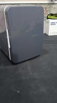 ثلاجة سيارة • جديدة • شغالة