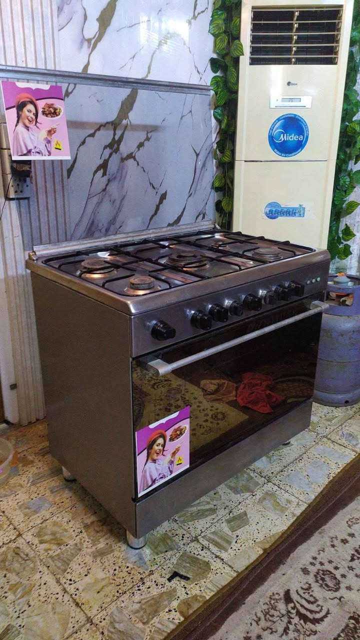 طباخ خمس عيون ايطالي نضيف جدا شغال عيون وفرن مكاني بغداد سعره 225 
بي مجال بسيط للشراي فقط بغداد, العراق


**إذا كنت صاحب هذا الإعلان وتريد حذفه لأي سبب، رجاءا أرسل رسالة إلى الدعم الفني**