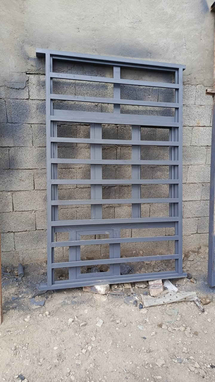 السلام عليكم
بيتك يستاهل الأمان والجمال! ✨

كراج علي كاظم 

الأبواب والشبابيك الحديد اللي تجمع بين القوة في الحماية، والأناقة في التصميم.

✅ جودة عالية | دقة في التنفيذ | أسعار تنافسية

لا تتردد، تواصل معنا اليوم وجدد واجهة بيتك! 🏠

📍 [العكيلي قرب شارع سيد مطر الياسري] | 📞 [***********]"
