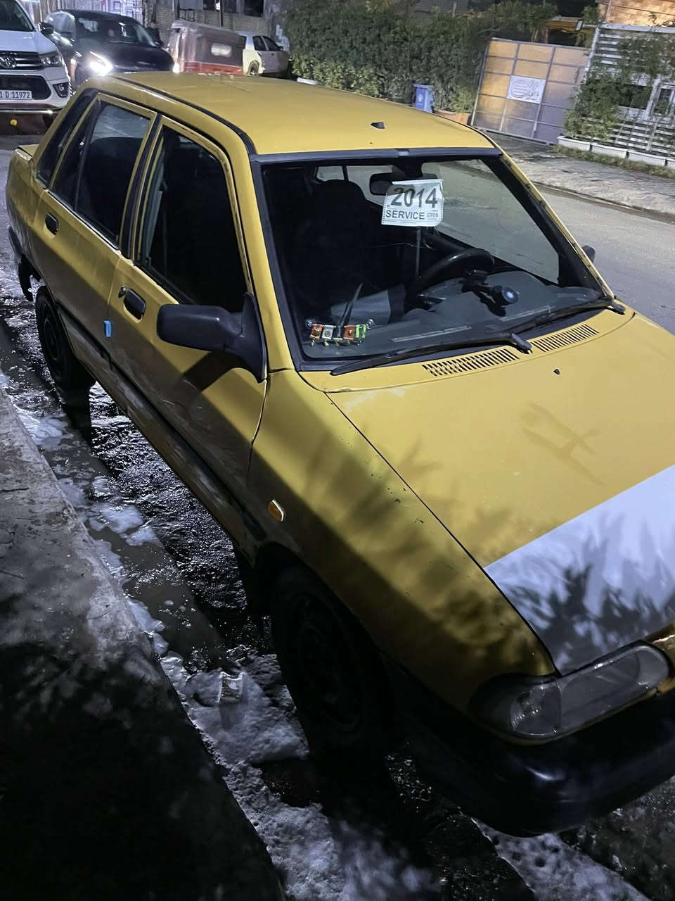 للبيع فقط سايبه ٢٠١٤سنويه جديده تأخذ مصفره تحويل مباشر مكينه بيه بدايه تبخير كلش خفيف كير صدر نضيف السعر ٢٤ مكان السياره بغداد الجديده ***********
