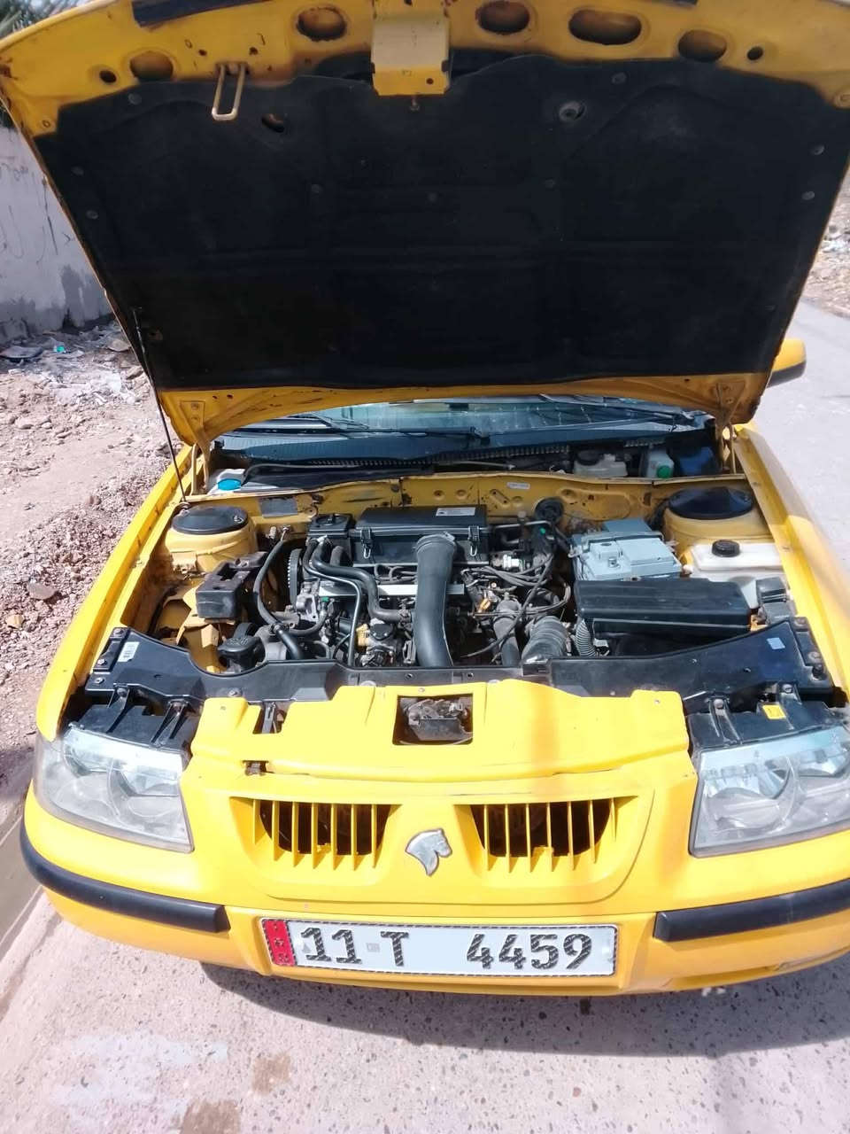 سلام عليكم سمند للبيع موديل 10كير مكينه تبريد تخم تاير دوشمه السياره جاهزه 
بيها باب السايق مصبوق وبيها مكانات صبغ بسيطه رقم بغداد نكليزي تحويل مصفره من كلشي السعر 32وبيها مجال مكان بغداد حسينه مال معامل ***********
