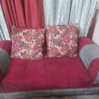 طخم ١٠ مقاعد ..حي القاهره المقاعد بلوك السعر ٣٠٠ الف ٠٧٧٠٥٨١٢١٦٤