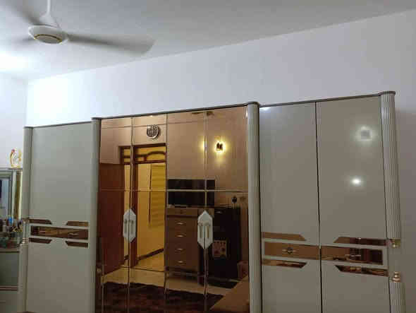 غرفه نضيفه
سعر مليونين 
***********
حي الحسين القديم
