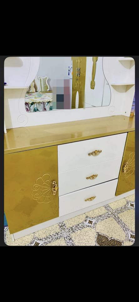 السلام عليكم غرفه تركيه للبيع السعر 450 وبيهه مجال
***********
