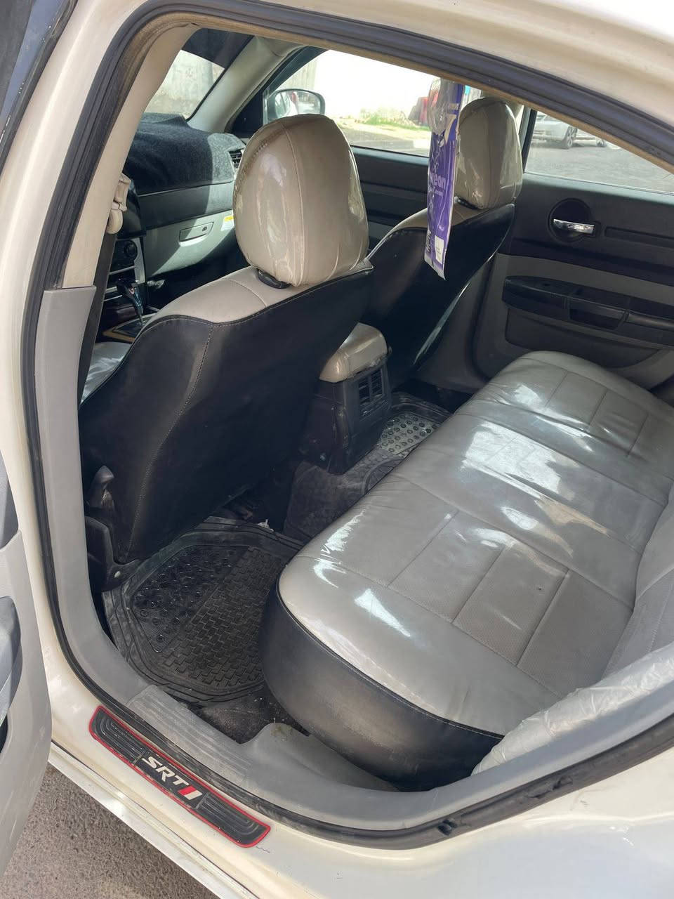 سلام عليكم للبيع جارجر
2008 

رقم بغداد باسمي 

مكينه 3500 

كير ومكينه جديده 

حداديه كله اكسل كله جديد السياره جاهزه من كلشي

تخم تاير جديد
 
السعر 100 وبيها مجال 

مكان السياره بغداد الدورة 

*********** بي واتساب
