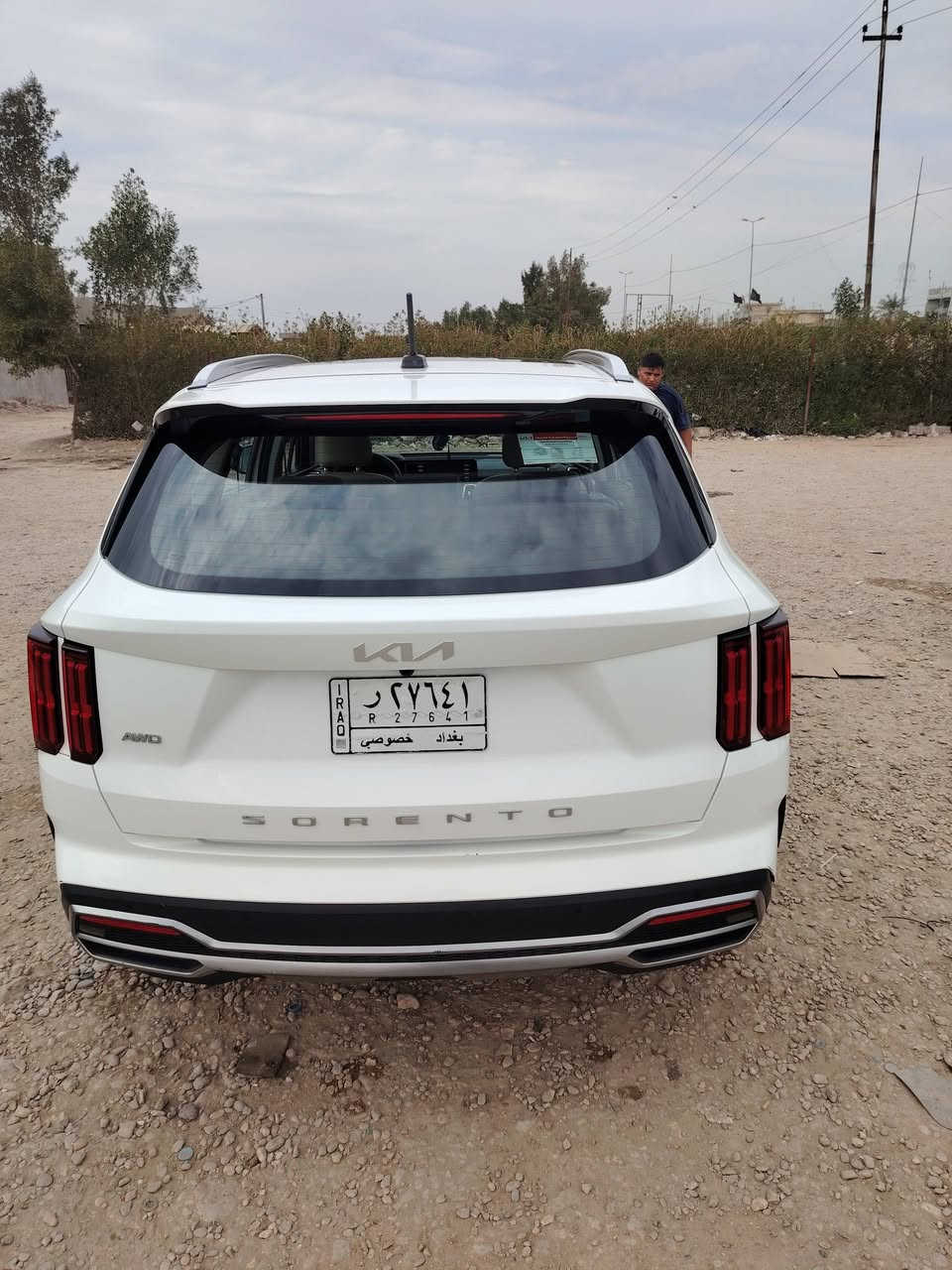 كل عام وأنتم بألف خير
للبيع سورنتو موديل 2022 خليجي رقم بغداد بأسمي 
صار بيهه 4 قطع صبغ جاملغ وباب صبغ وجاملغ خلفي وباب صبغ سونر ناشرهه وعندي فيديو قبل صبغ  استيراد خاص 
 فول 1/1 اعلى فئة
الــمــواصفات 
دفع رباعي 
بصمه تشغيل 
بصمه بيبان 
تشغيل عن بعد 
جنطه كهرباء 
گير ماوس
بنوراما /   
/ 6 كاميرات +كامرات عند الانعطاف يمين ويسار /عداد دجتل /توقف ذاتي/ كشنات تدفئه تبريد / سايد بريك بصمه  / شفتات استيرن / كشنات كهربائيه اماميه وخلفيه / جي بي اس / محرك 6 سلندر / لايت 4 عدسات led / اربع انضمه قياده / سبورت / ايكو / سمارت / نضام مانع انزلاق / نضام نزول منحدرات / كير 8 نمر / وباقي المواصفات معروفه السياره فول 1/1

رقم الهاتف ***********
السعر /235/ وبيها مجال حك الجيه
مكاني بغداد
