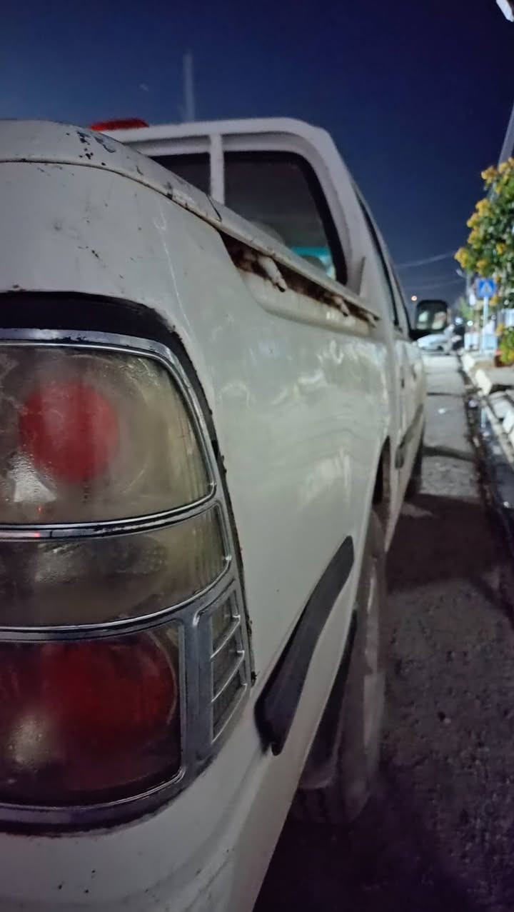 تاياهو 2005 صدر، تايرات، باتري، محرك، غرفه، كامل جاهز مايحتاج ربع، سيارة هزة قبل اسبوع كملت كامل بقت تسجيل بالمرور كركوك ومكمل كل الاجراءات، 
سيارة خير من الله لا بخار ولا صرف وحتى بالبانزين اقتصاديه السعر المطلوب 35 ورقة$ 
عنوان السيارة كركوك / الحويجة 
الاستفسار ***********//××//***********
