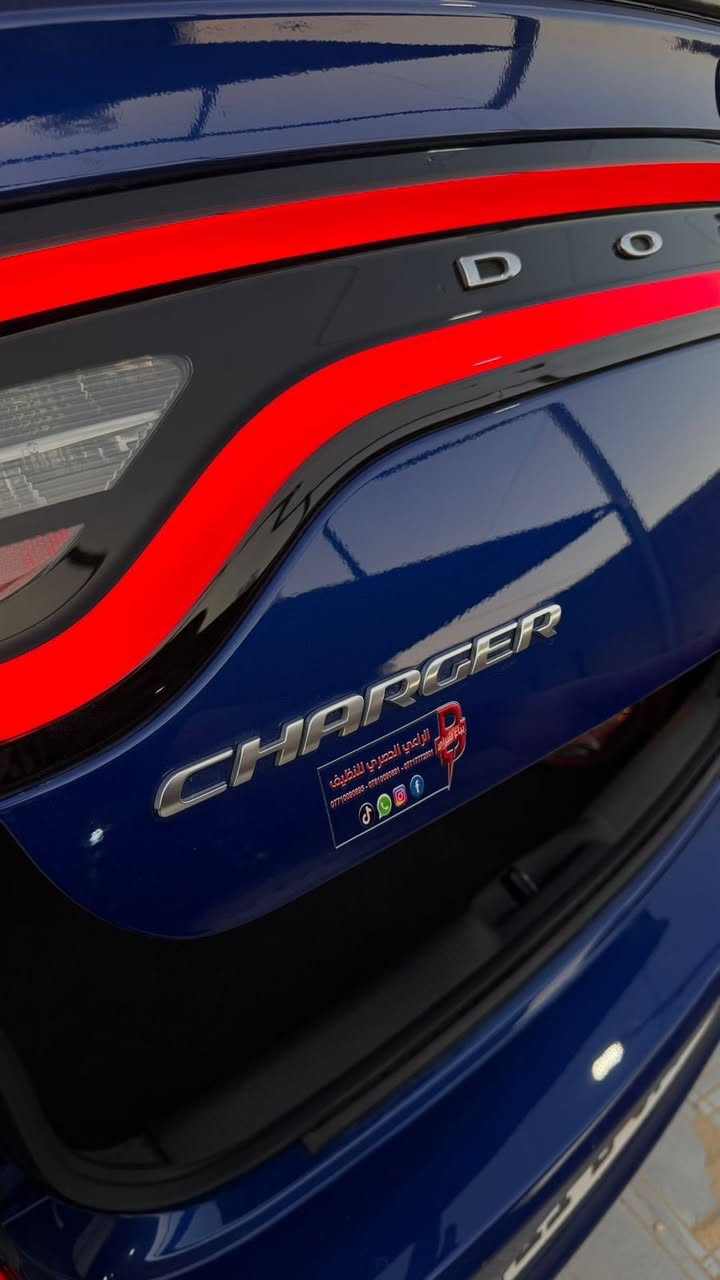 دوج جارجر 2022 SXT امريكي كلين تايتل بدون صبغ بدون ايرباك بدون حادث 
( حادثها سرقة دشبول فقط ) 
صور مرفقة بالمنشور 
السياره جديده جدا ماشيه 12 الف فقط 

مبدليلها دشبول مال جيتي كامل 

شاشه جيتي الحجم الكبير تشغيل عن بعد وباقي مواصفات الجارجر المعروفه 

السعر 26.000$ وبيها مجال بسيط 

مكاني بغداد / المنصور - حي المتنبي 
 ***********
