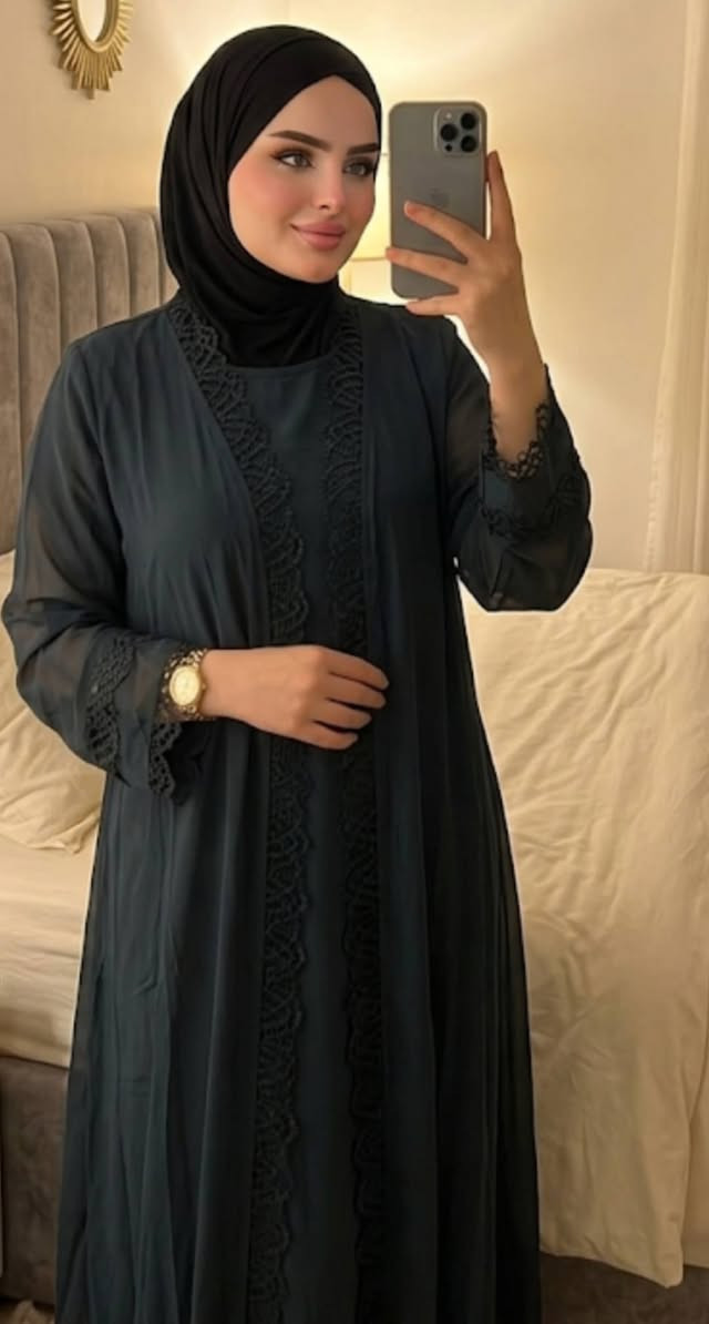 سلام عليكم بنات 
عندي عبايات من شي ان
أسعار مناسبه توصيل عندي 
الاستفسار مرسله وتساب ***********
