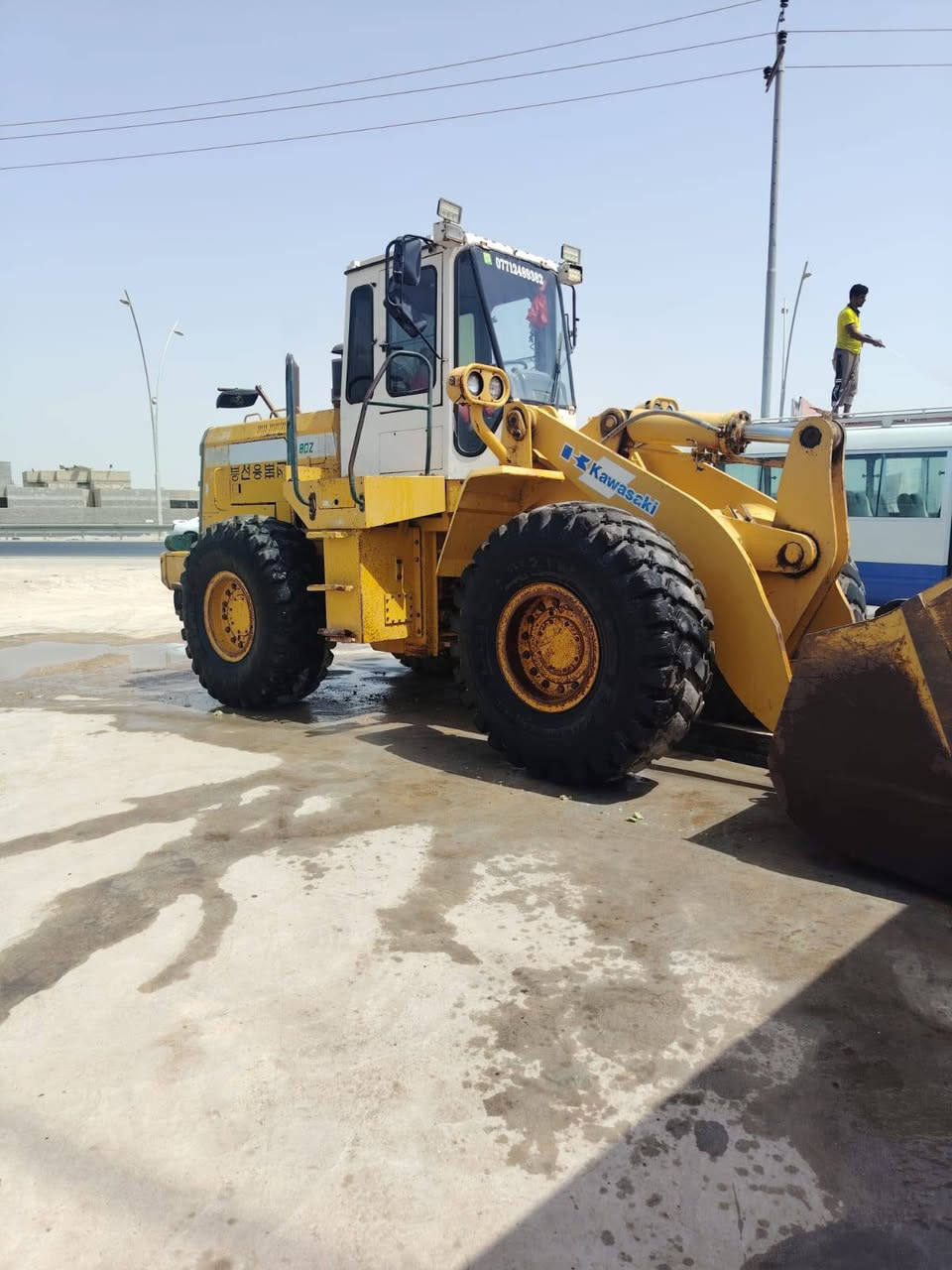 السلام عليكم حبايب عندي شفل 80 موديل 95 جاهز للعمل للتفاصيل رقمي ***********
