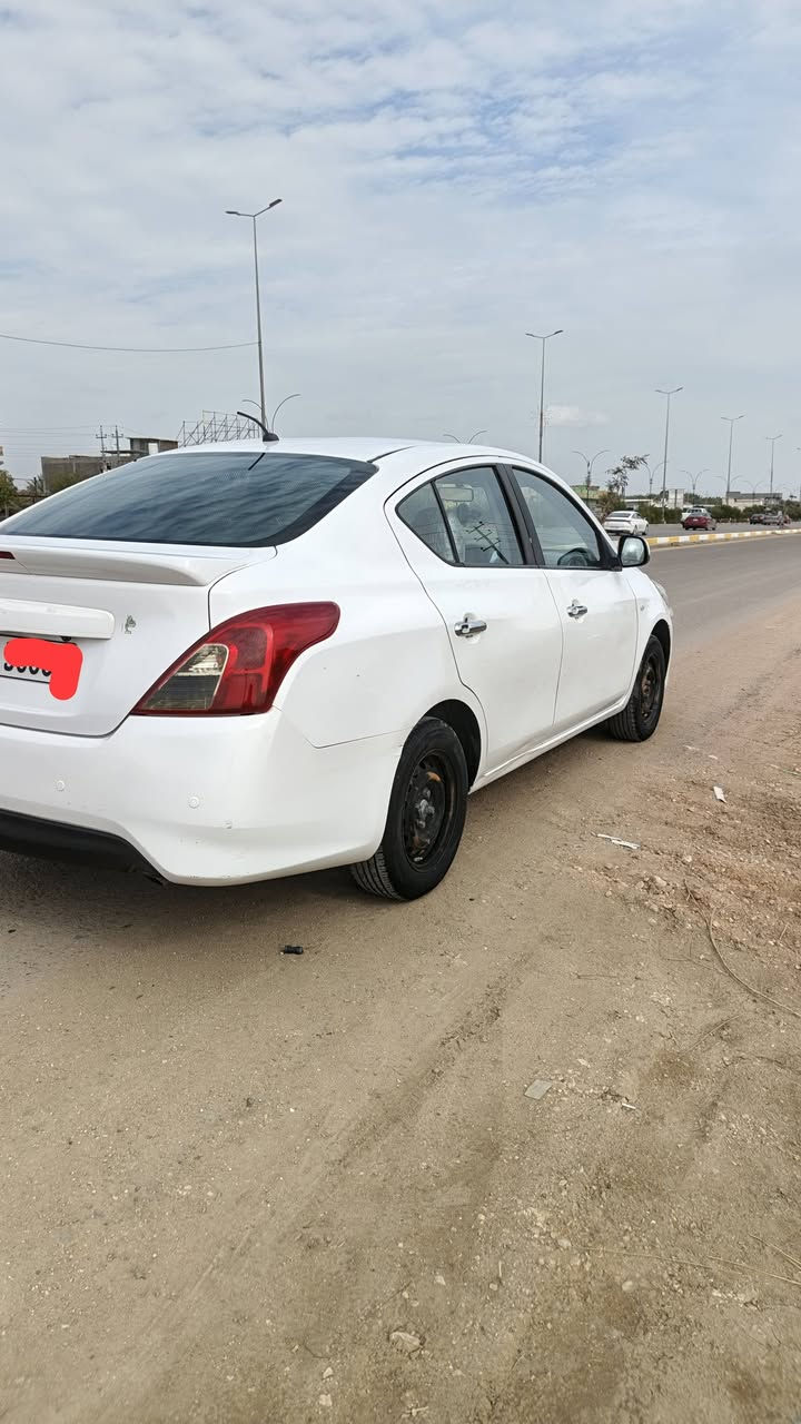 اسلام عليكم نيسان صني هندي للبيع ام بليته الزركه 
موديل 2019رقم اربيل تحويل ثاني يوم السياره جاهزه 
من كلشي وحلوه مال جناي السعر 118وبيه مجال 
مكان السياره بابل ***********
